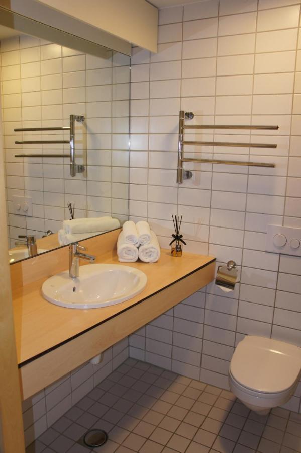 Zaliasis Slenis - Self Check-In Hotel - Free Parking Aukstkiemiai Exterior foto